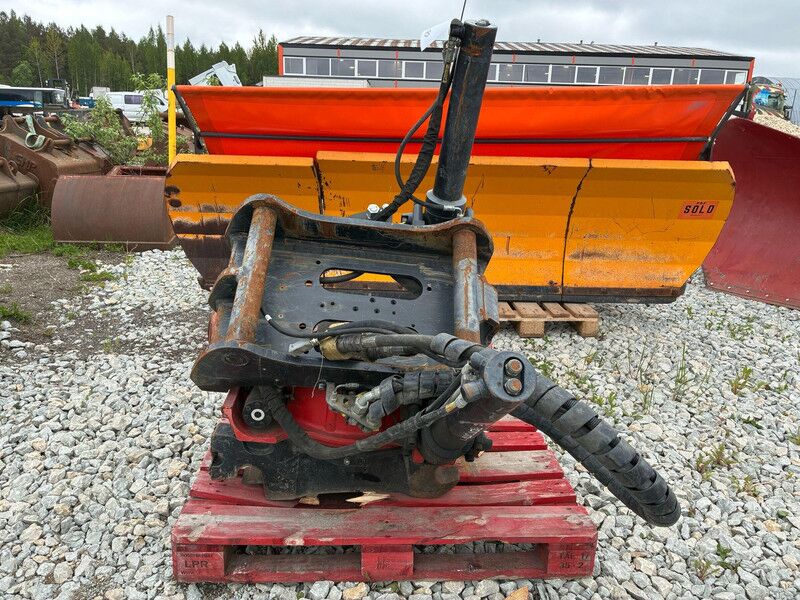 ROTOTILT R8 S70 - Ataşman - İş makinaları: fotoğraf 4 ROTOTILT R8 S70 - Ataşman - İş makinaları: fotoğraf 4