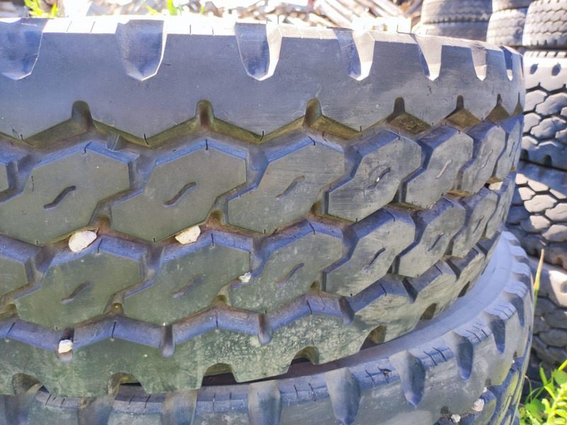 Bridgestone wheels 275/70 R22,5 on Alcoa aluminum rims - Lastik - Kamyon: fotoğraf 4 Bridgestone wheels 275/70 R22,5 on Alcoa aluminum rims - Lastik - Kamyon: fotoğraf 4
