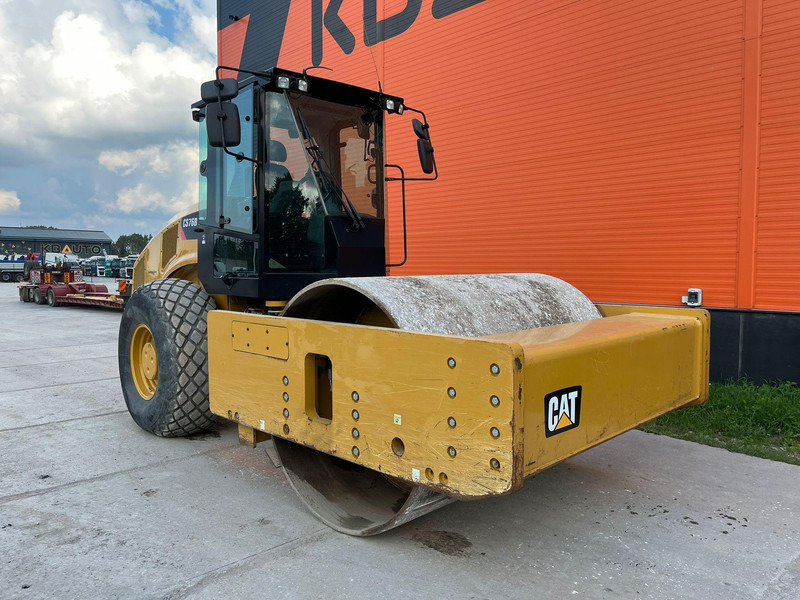 Caterpillar CS 76 B AC - Silindir makinesi: fotoğraf 4 Caterpillar CS 76 B AC - Silindir makinesi: fotoğraf 4