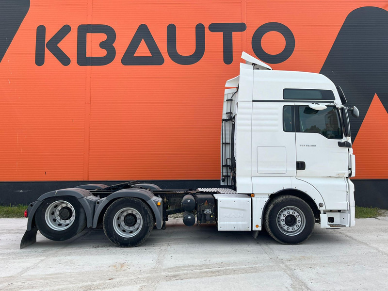 MAN TGX 28.580 6x2 XXL CAB / INTARDER / DOUBLE BOGIE - Çekici: fotoğraf 4 MAN TGX 28.580 6x2 XXL CAB / INTARDER / DOUBLE BOGIE - Çekici: fotoğraf 4