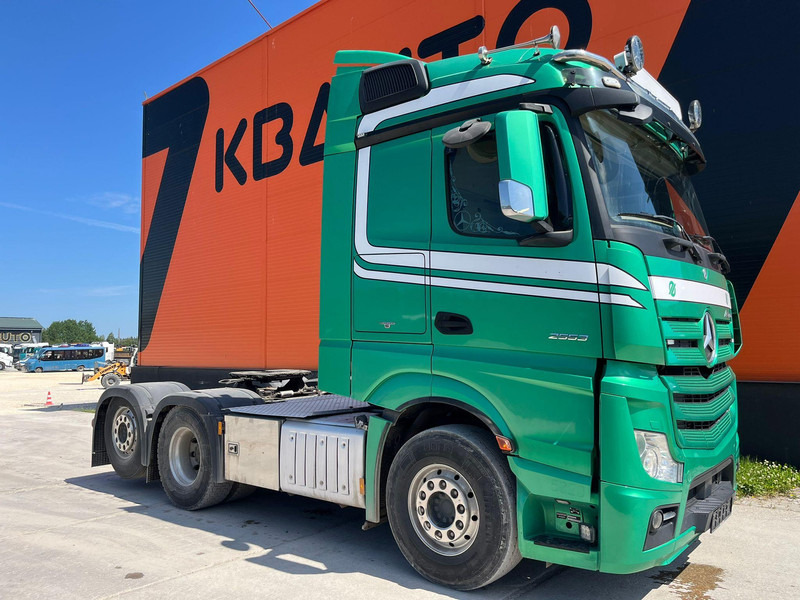 Mercedes-Benz Actros 2553 6x2 STREAMSPACE / RETARDER / PTO - Çekici: fotoğraf 4 Mercedes-Benz Actros 2553 6x2 STREAMSPACE / RETARDER / PTO - Çekici: fotoğraf 4