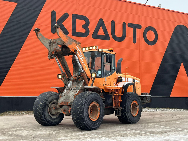 Doosan DL 300 4x4 AC / CENTRAL LUBRICATION - Tekerlekli yükleyici: fotoğraf 1 Doosan DL 300 4x4 AC / CENTRAL LUBRICATION - Tekerlekli yükleyici: fotoğraf 1