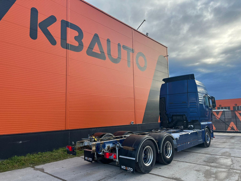 MAN TGX 33.560 6x4 CHASSIS L=6907 mm - Şasi kamyon: fotoğraf 5 MAN TGX 33.560 6x4 CHASSIS L=6907 mm - Şasi kamyon: fotoğraf 5