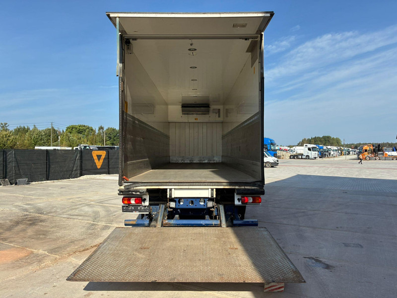 Refrijeratör kamyon Mercedes-Benz Actros 2548 6x2*4 THERMOKING T-1200R / BOX L=9013 mm: fotoğraf 9