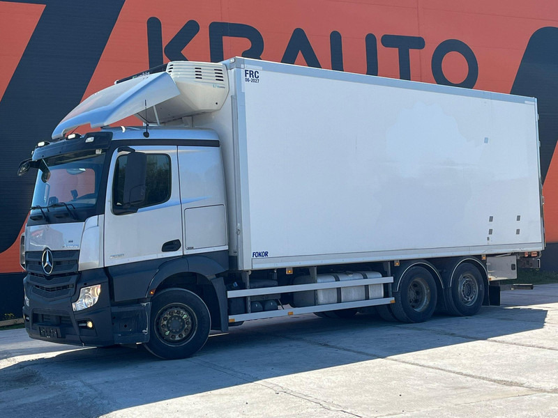 Mercedes-Benz Actros 2551 6x2 LUMIKKO L7 / BOX L=7609 mm - Refrijeratör kamyon: fotoğraf 1 Mercedes-Benz Actros 2551 6x2 LUMIKKO L7 / BOX L=7609 mm - Refrijeratör kamyon: fotoğraf 1