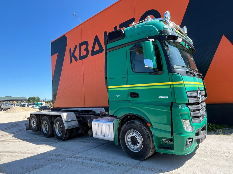 Mercedes-Benz Actros 3563 8x4*4 RETARDER / CHASSIS L=7358 mm - Şasi kamyon: fotoğraf 3 Mercedes-Benz Actros 3563 8x4*4 RETARDER / CHASSIS L=7358 mm - Şasi kamyon: fotoğraf 3