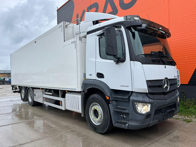 Mercedes-Benz Antos 2535 6x2*4 SUPRA 850 / BOX L=9461 mm - Refrijeratör kamyon: fotoğraf 4 Mercedes-Benz Antos 2535 6x2*4 SUPRA 850 / BOX L=9461 mm - Refrijeratör kamyon: fotoğraf 4