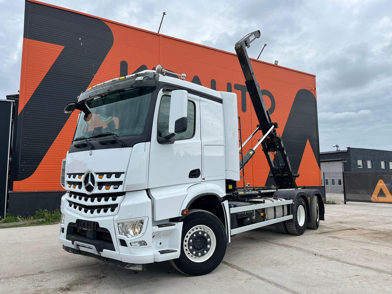 Mercedes-Benz Arocs 2542 6x2*4 JOAB 20 ton / L=5400 mm - Kancalı yükleyici kamyon: fotoğraf 2 Mercedes-Benz Arocs 2542 6x2*4 JOAB 20 ton / L=5400 mm - Kancalı yükleyici kamyon: fotoğraf 2