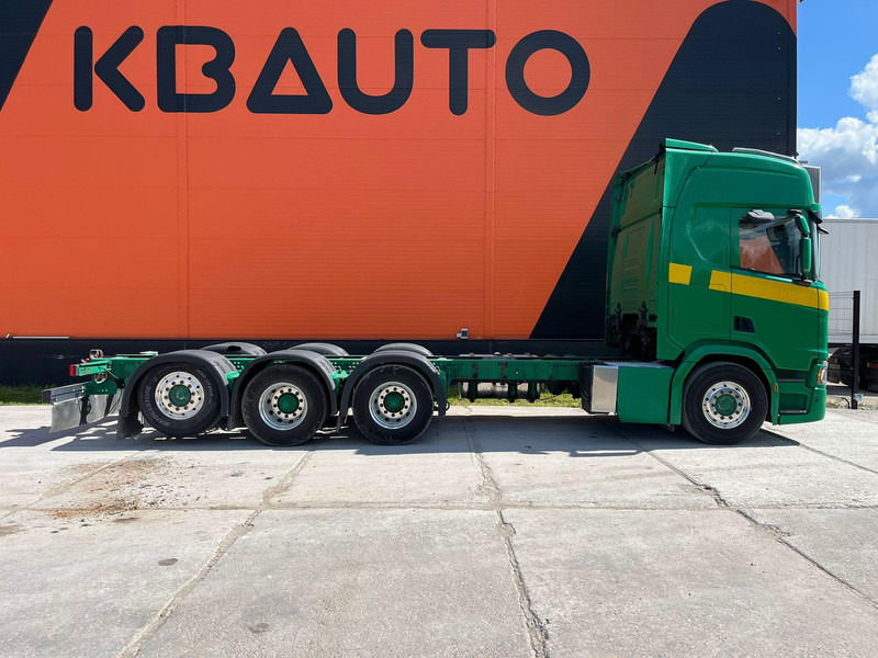 Scania R500 8x4*4 9 TON FRONT AXLE / PTO / RETARDER / CHASSIS L=7420 mm - Şasi kamyon: fotoğraf 5 Scania R500 8x4*4 9 TON FRONT AXLE / PTO / RETARDER / CHASSIS L=7420 mm - Şasi kamyon: fotoğraf 5