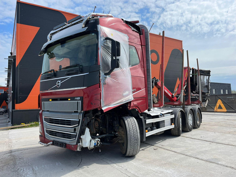 Volvo FH 16 750 8x4/4 DAMAGED ! - Tomruk kamyonu, Vinçli kamyon: fotoğraf 2 Volvo FH 16 750 8x4/4 DAMAGED ! - Tomruk kamyonu, Vinçli kamyon: fotoğraf 2