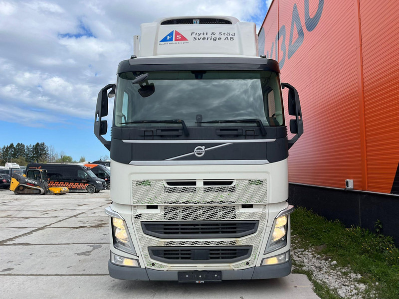Volvo FH 460 6x2*4 FOR SALE AS CHASSIS / CHASSIS L=7400 mm - Şasi kamyon: fotoğraf 3 Volvo FH 460 6x2*4 FOR SALE AS CHASSIS / CHASSIS L=7400 mm - Şasi kamyon: fotoğraf 3