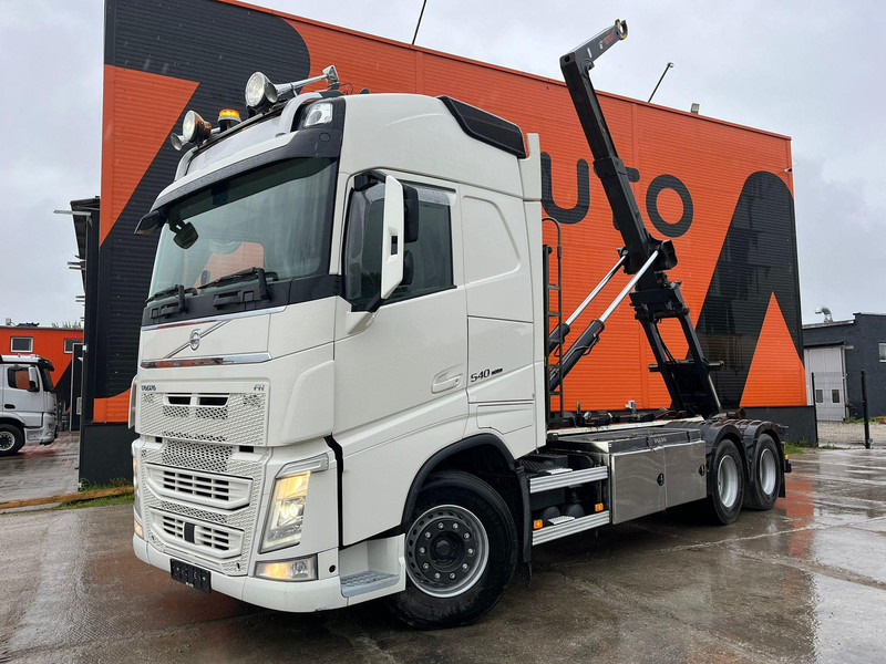 Volvo FH 540 6x4 HIAB 21 ton / L=5600 mm / RETARDER / TANDEM AXLE LIFT - Kancalı yükleyici kamyon: fotoğraf 2 Volvo FH 540 6x4 HIAB 21 ton / L=5600 mm / RETARDER / TANDEM AXLE LIFT - Kancalı yükleyici kamyon: fotoğraf 2