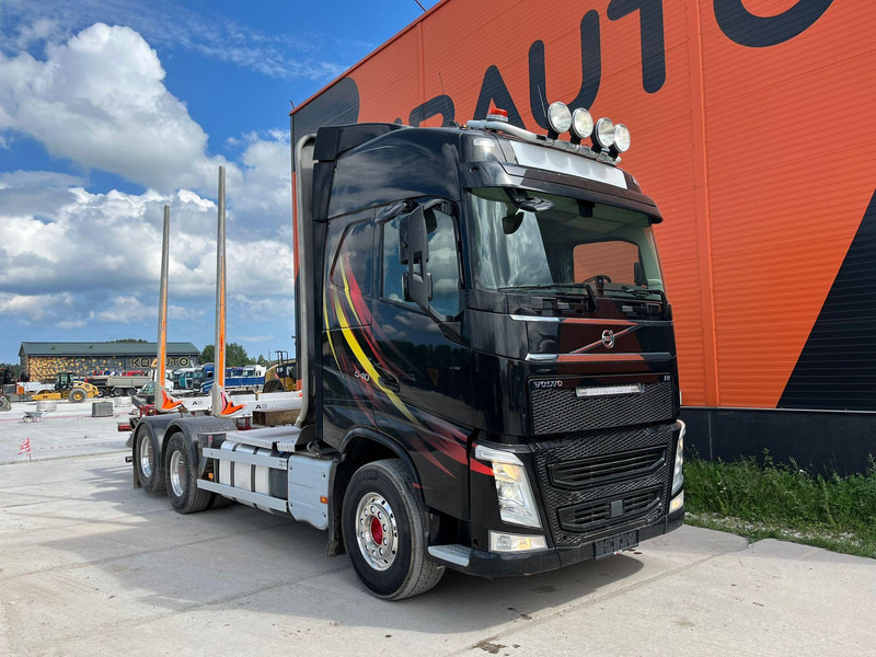 Volvo FH 540 6x4 TANDEM AXLE LIFT - Tomruk kamyonu, Vinçli kamyon: fotoğraf 4 Volvo FH 540 6x4 TANDEM AXLE LIFT - Tomruk kamyonu, Vinçli kamyon: fotoğraf 4