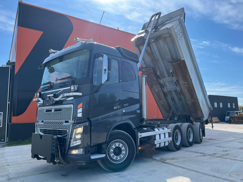 Volvo FH 750 8x4*4 UNDERBODY SCRAPER / RETARDER / BOX L=5940 mm - Damperli kamyon: fotoğraf 2 Volvo FH 750 8x4*4 UNDERBODY SCRAPER / RETARDER / BOX L=5940 mm - Damperli kamyon: fotoğraf 2