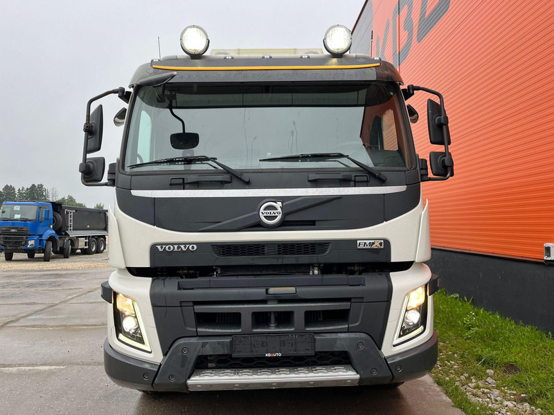 Volvo FMX 540 8x4 TANDEM AXLE LIFT / BIG AXLES / BOX L=5695 mm - Damperli kamyon: fotoğraf 3 Volvo FMX 540 8x4 TANDEM AXLE LIFT / BIG AXLES / BOX L=5695 mm - Damperli kamyon: fotoğraf 3