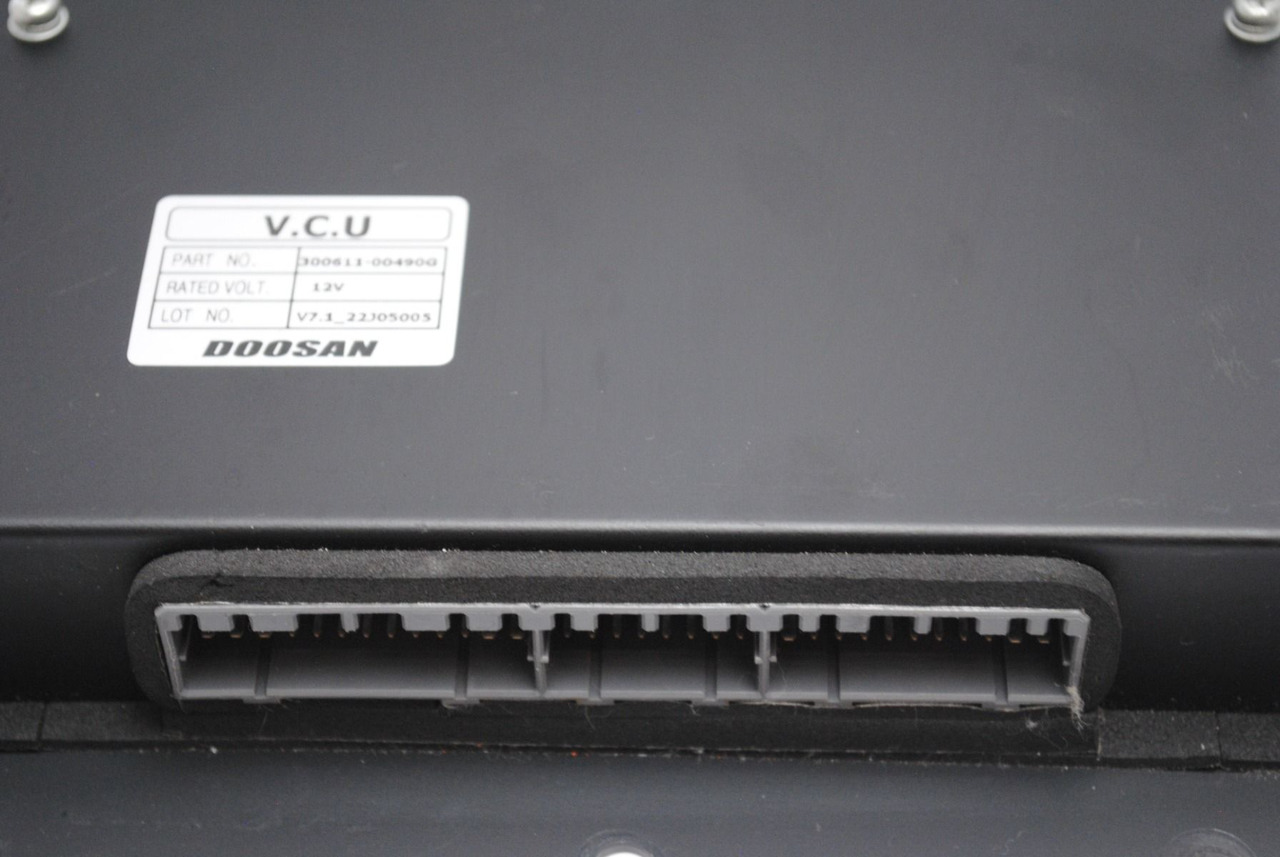 Controller vcu Doosan 300611-00490G 12V - Yönetim bloku - İş makinaları: fotoğraf 4 Controller vcu Doosan 300611-00490G 12V - Yönetim bloku - İş makinaları: fotoğraf 4