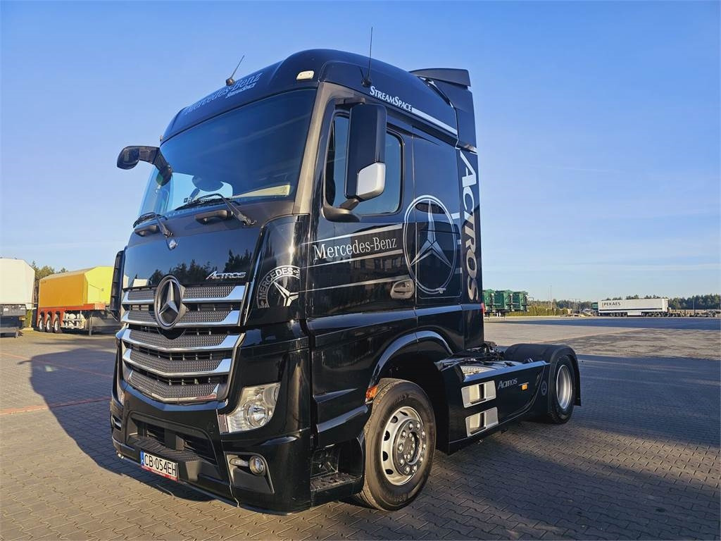 Mercedes-Benz ACTROS 1843 - Çekici: fotoğraf 1 Mercedes-Benz ACTROS 1843 - Çekici: fotoğraf 1