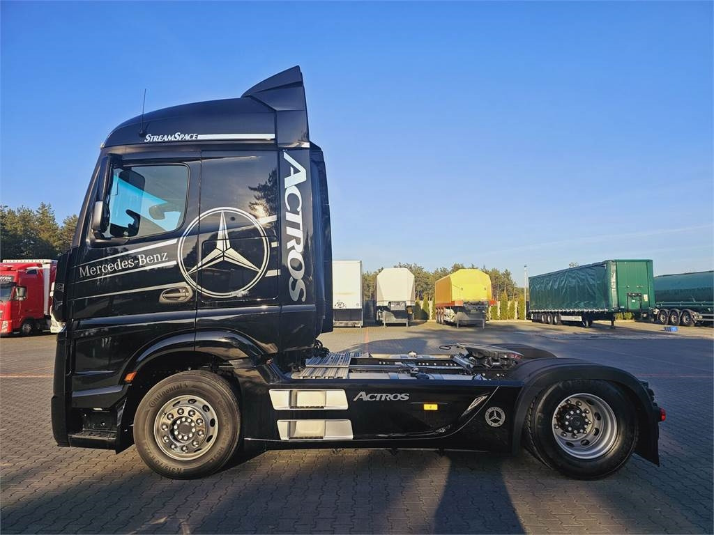 Mercedes-Benz ACTROS 1843 - Çekici: fotoğraf 2 Mercedes-Benz ACTROS 1843 - Çekici: fotoğraf 2
