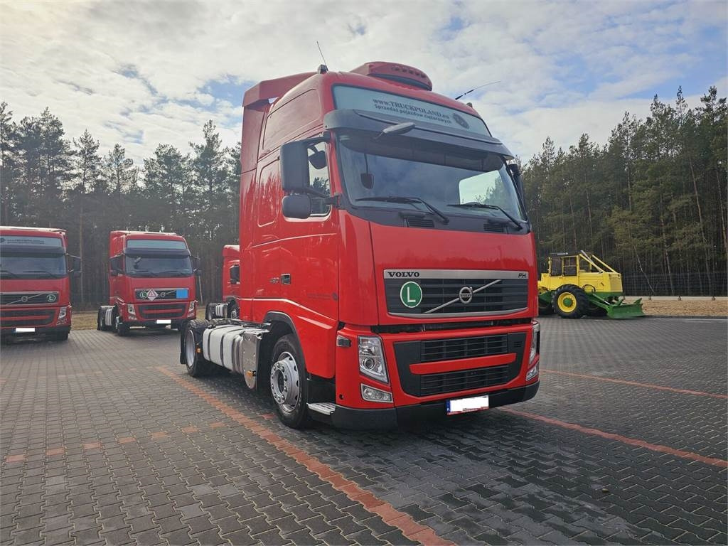 Volvo FH13 XXL NEW TIRES MANUAL 420 EURO 5 2011 - Çekici: fotoğraf 1 Volvo FH13 XXL NEW TIRES MANUAL 420 EURO 5 2011 - Çekici: fotoğraf 1