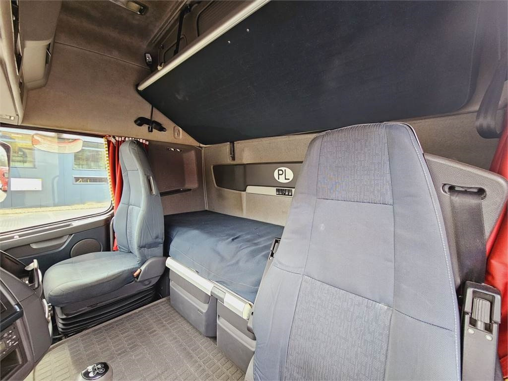 Volvo FH13 XXL NEW TIRES MANUAL 420 EURO 5 2011 finansal kiralama Volvo FH13 XXL NEW TIRES MANUAL 420 EURO 5 2011: fotoğraf 20