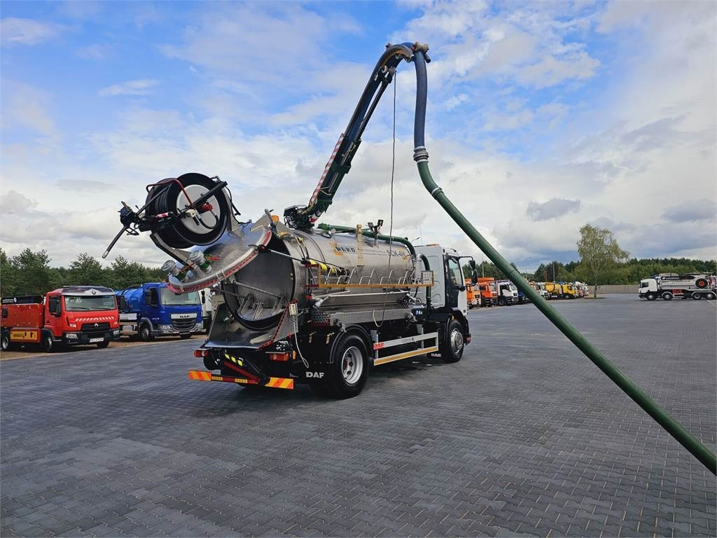 DAF WUKO SCK-4HW for collecting waste liquid separator - Vidanjör: fotoğraf 1 DAF WUKO SCK-4HW for collecting waste liquid separator - Vidanjör: fotoğraf 1
