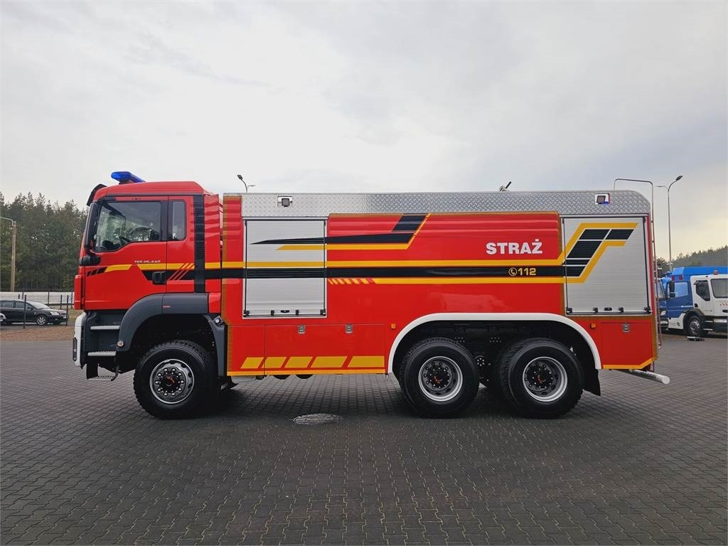 MAN TGS 26.440 6x6 9500 l water + 950 foam Stolarczyk - İtfaiye aracı: fotoğraf 2 MAN TGS 26.440 6x6 9500 l water + 950 foam Stolarczyk - İtfaiye aracı: fotoğraf 2