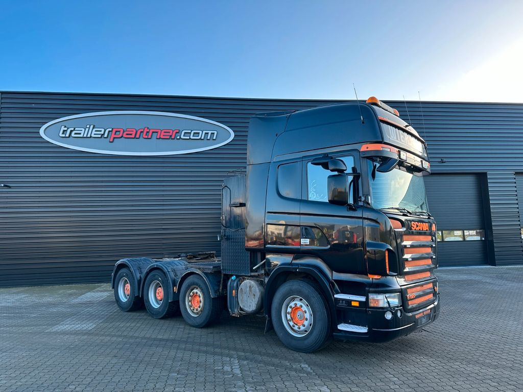 Scania R620 8x4 - Çekici: fotoğraf 1 Scania R620 8x4 - Çekici: fotoğraf 1
