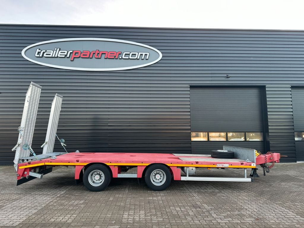 Faymonville Maxtrailer 2 achs anhänger - Alçak çerçeveli platform dorse: fotoğraf 1 Faymonville Maxtrailer 2 achs anhänger - Alçak çerçeveli platform dorse: fotoğraf 1