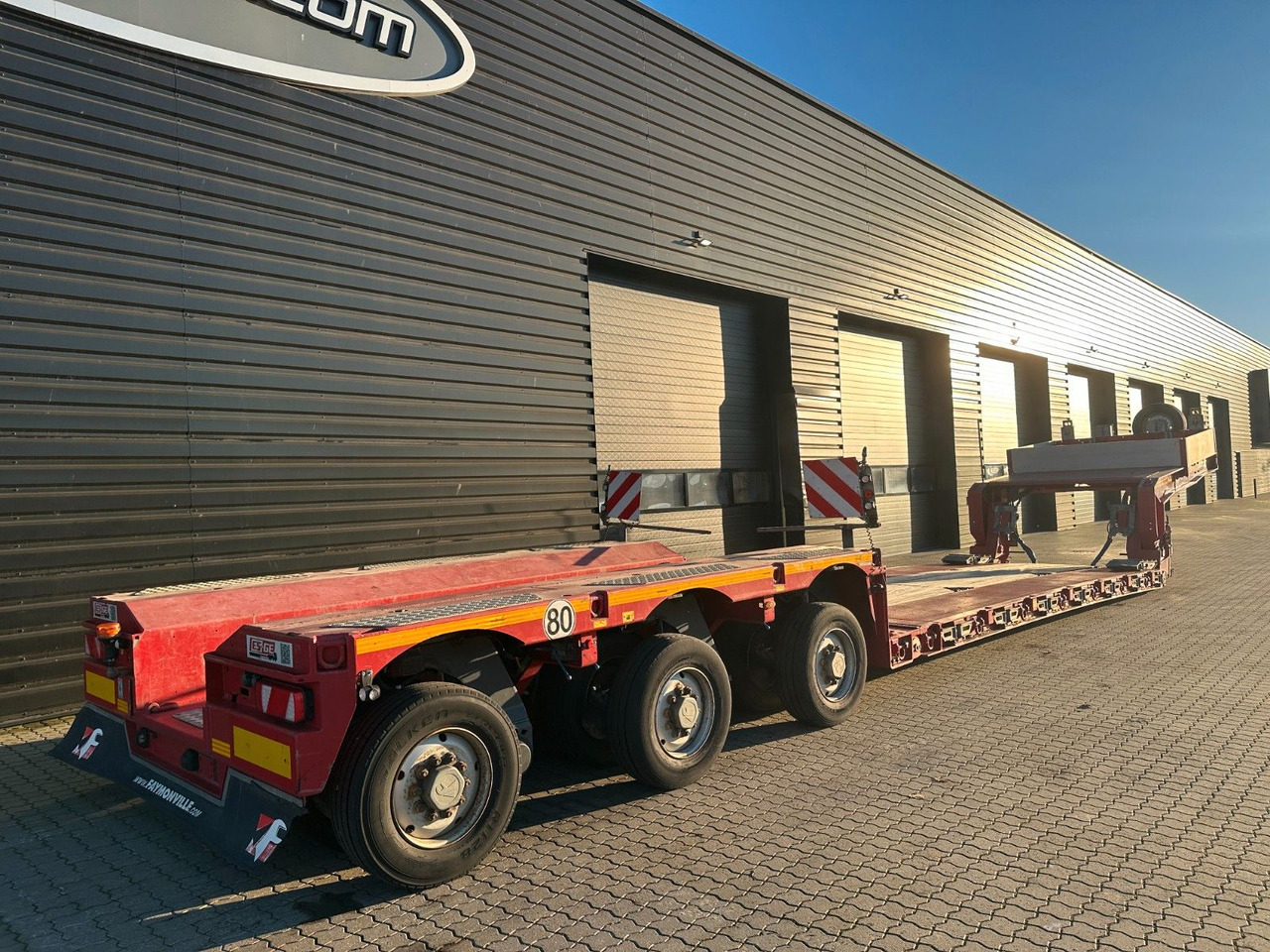 Faymonville Megamax 3 achs tiefbett / 3 x 12.000 kg Pendel - Alçak çerçeveli platform dorse: fotoğraf 2 Faymonville Megamax 3 achs tiefbett / 3 x 12.000 kg Pendel - Alçak çerçeveli platform dorse: fotoğraf 2