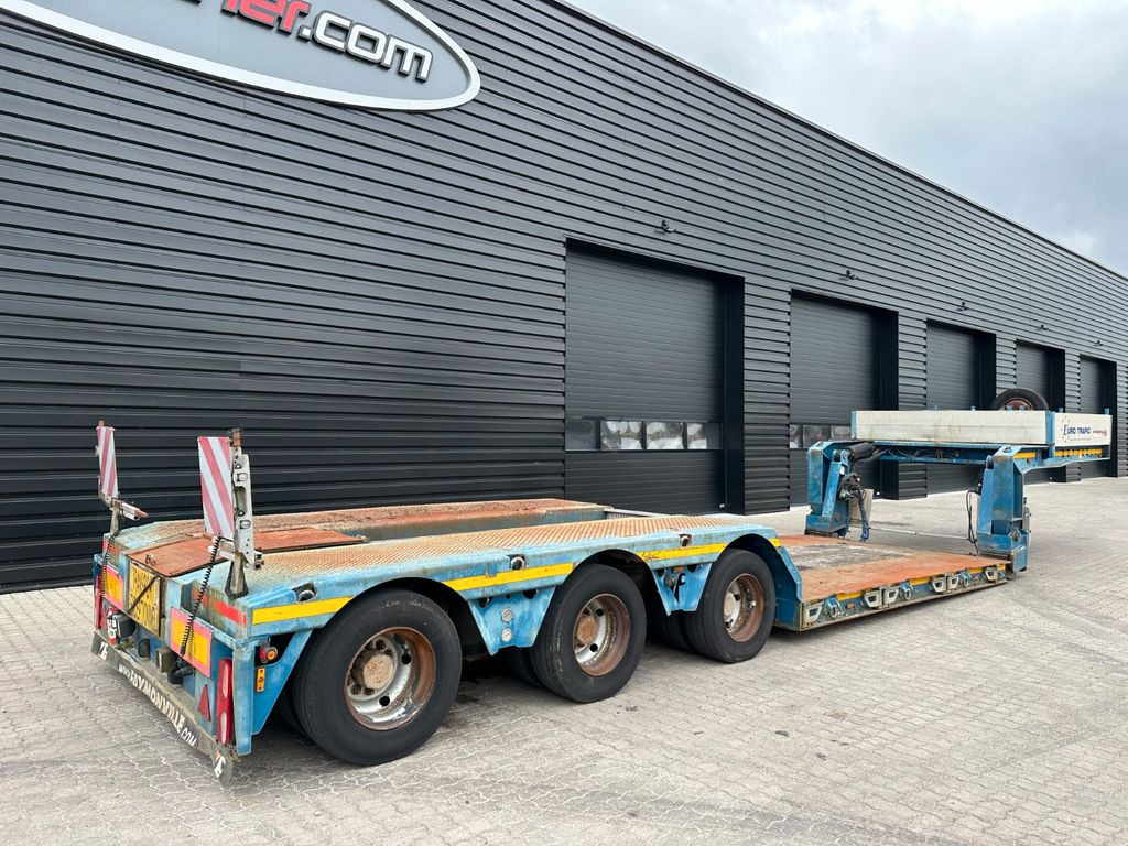 Faymonville Tiefbett / ausziehbar Faymonville Tiefbett / ausziehbar - Alçak çerçeveli platform dorse: fotoğraf 2 Faymonville Tiefbett / ausziehbar Faymonville Tiefbett / ausziehbar - Alçak çerçeveli platform dorse: fotoğraf 2