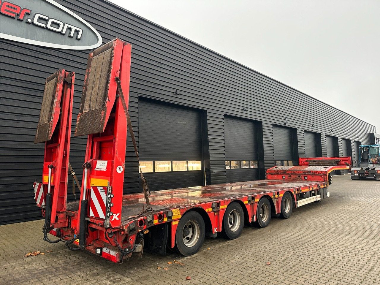 Kässbohrer 4 achs tieflader / ausziehbar - Alçak çerçeveli platform dorse: fotoğraf 2 Kässbohrer 4 achs tieflader / ausziehbar - Alçak çerçeveli platform dorse: fotoğraf 2