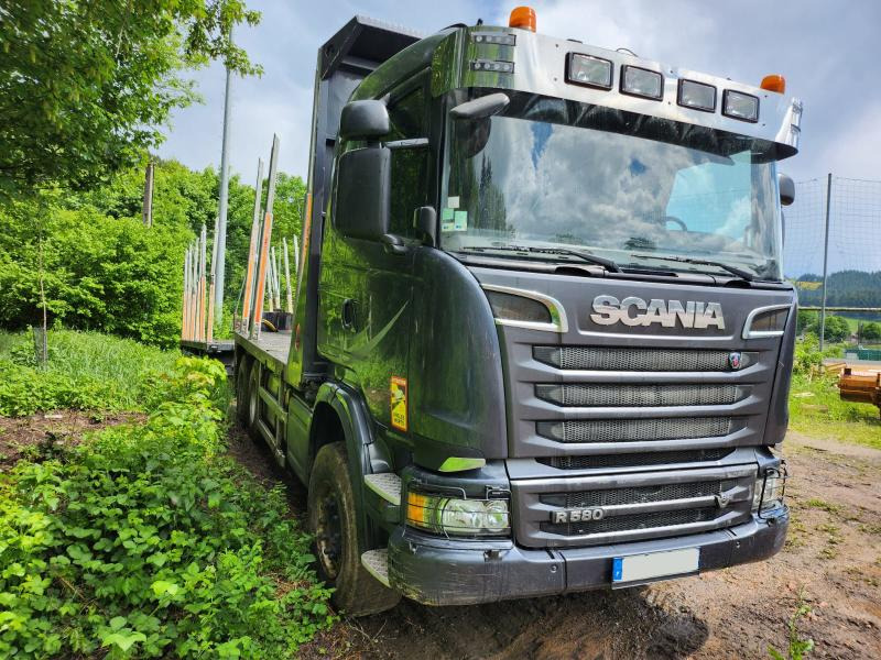 Scania R R 580 - Tomruk kamyonu, Vinçli kamyon: fotoğraf 1 Scania R R 580 - Tomruk kamyonu, Vinçli kamyon: fotoğraf 1