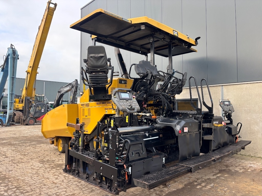 CAT AP 500 F - AP500 Asphalt Paver - Asfalt serici: fotoğraf 2 CAT AP 500 F - AP500 Asphalt Paver - Asfalt serici: fotoğraf 2