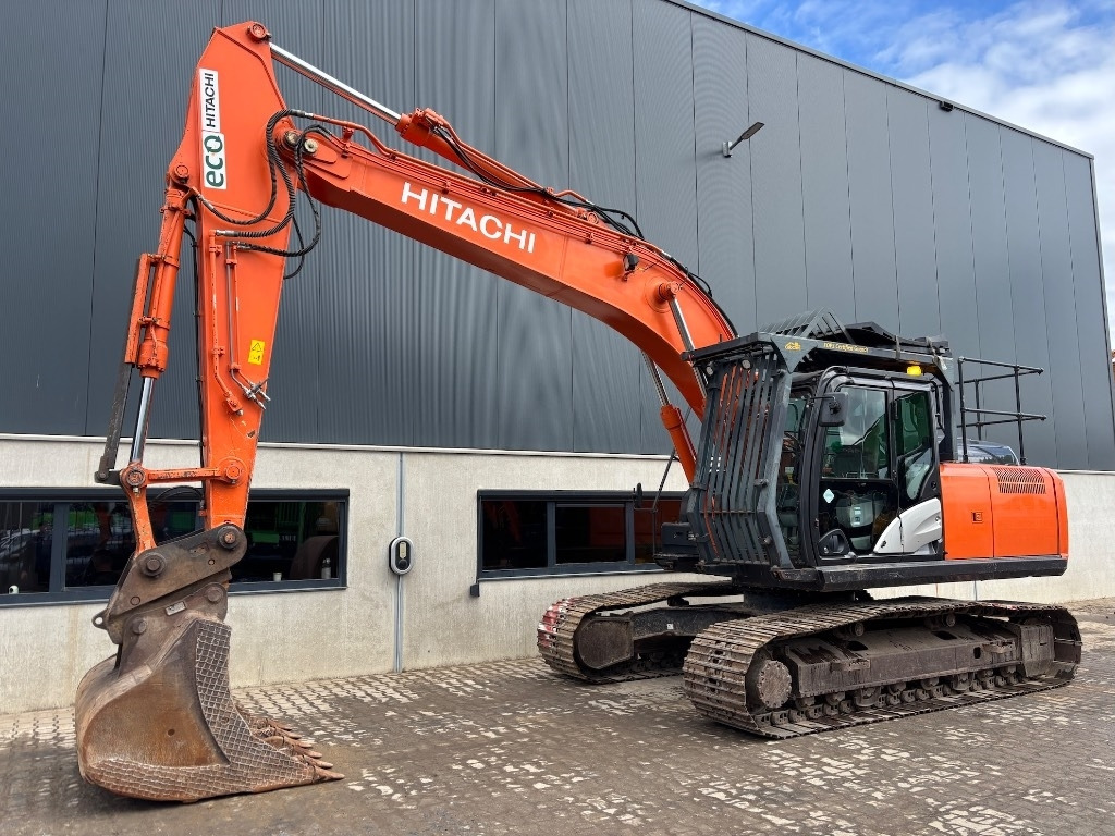 Hitachi ZX 210 LC-6 - Paletli ekskavatör: fotoğraf 1 Hitachi ZX 210 LC-6 - Paletli ekskavatör: fotoğraf 1