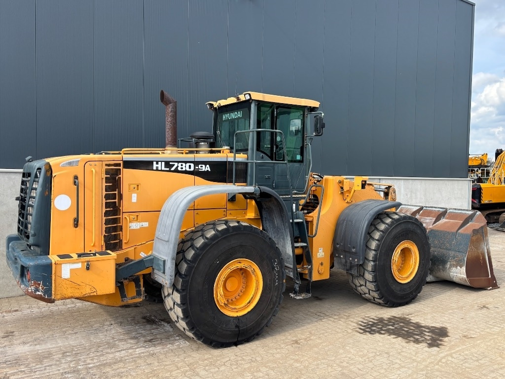Hyundai HL 780-9 A - HL780 - HL 780 - Tekerlekli yükleyici: fotoğraf 5 Hyundai HL 780-9 A - HL780 - HL 780 - Tekerlekli yükleyici: fotoğraf 5