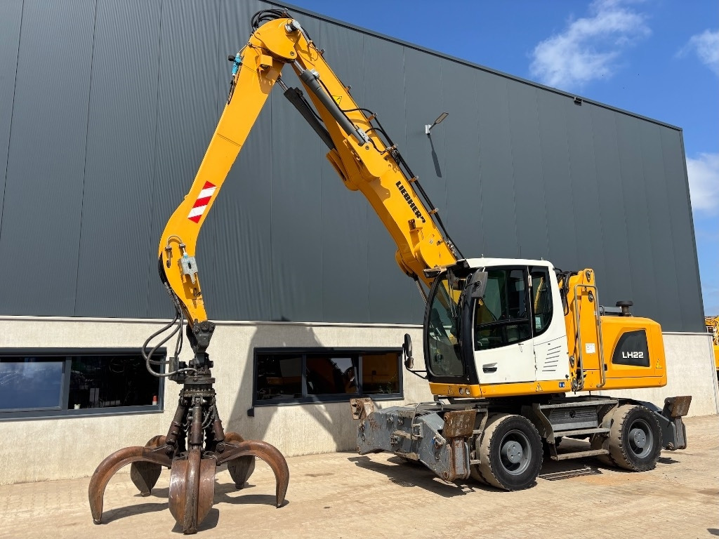 Liebherr LH 22 -- LH22 -- LH 24 - Elleçleme makinesi: fotoğraf 3 Liebherr LH 22 -- LH22 -- LH 24 - Elleçleme makinesi: fotoğraf 3