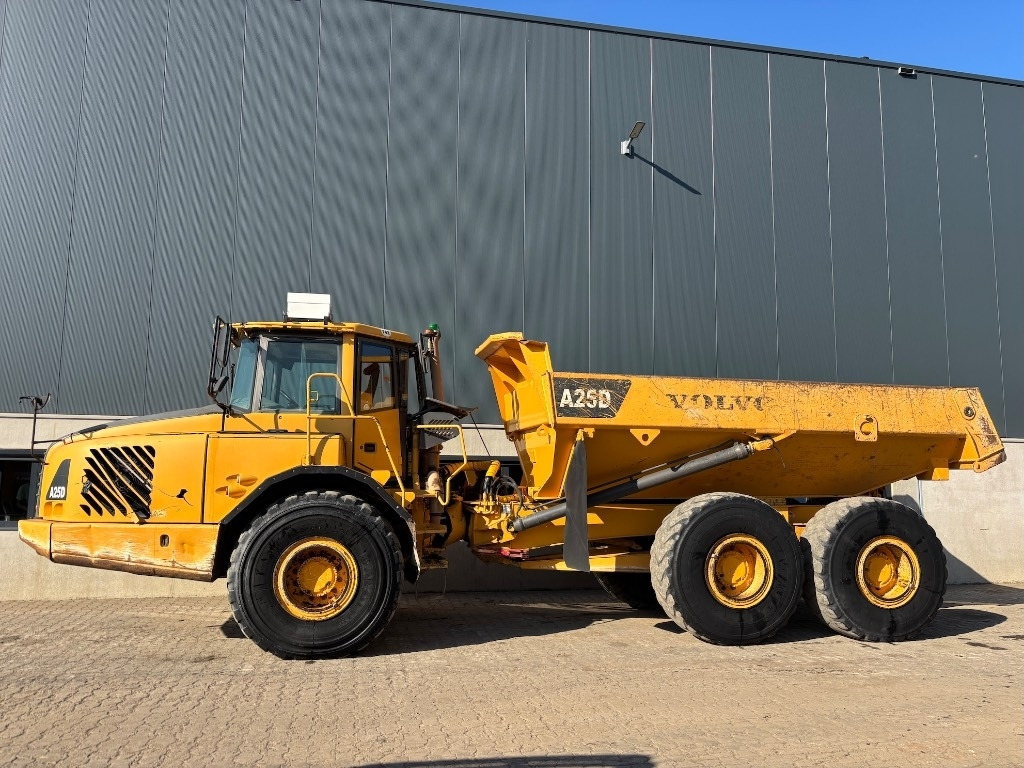 Volvo A 25 D - Belden kırma kaya kamyonu: fotoğraf 4 Volvo A 25 D - Belden kırma kaya kamyonu: fotoğraf 4