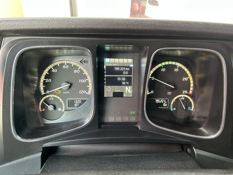Mercedes-Benz Actros 1840 LS StreamSpace / 795 dkm / NL Truck / APK TUV 05-26 - Çekici: fotoğraf 4 Mercedes-Benz Actros 1840 LS StreamSpace / 795 dkm / NL Truck / APK TUV 05-26 - Çekici: fotoğraf 4