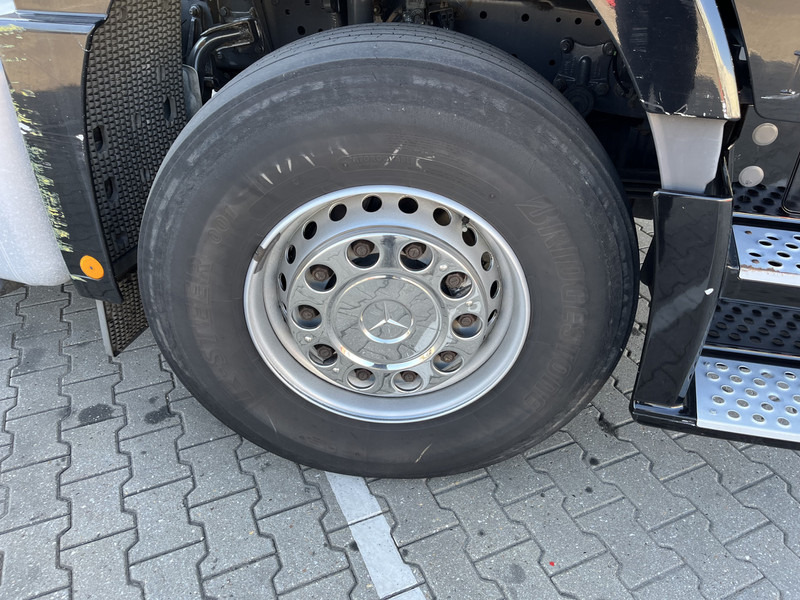İç mekan fotoğrafi 2: Çekici Mercedes-Benz Actros 2546 V6 / MP3 F04 Megaspace / 631 dkm / 6x2 Steer + Lift / NL Truck