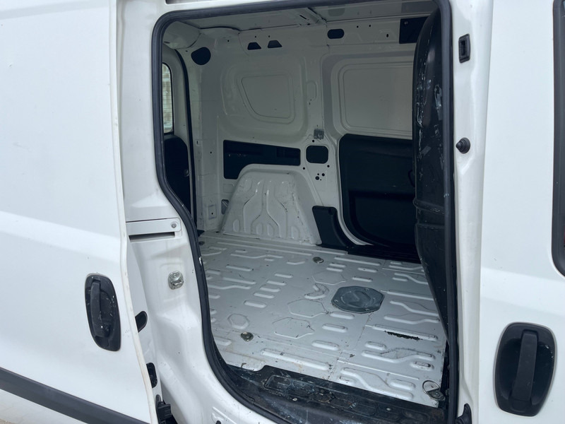 Fiat Dobló Cargo 1.3 MultiJet / NL Van - Küçük panelvan: fotoğraf 3 Fiat Dobló Cargo 1.3 MultiJet / NL Van - Küçük panelvan: fotoğraf 3