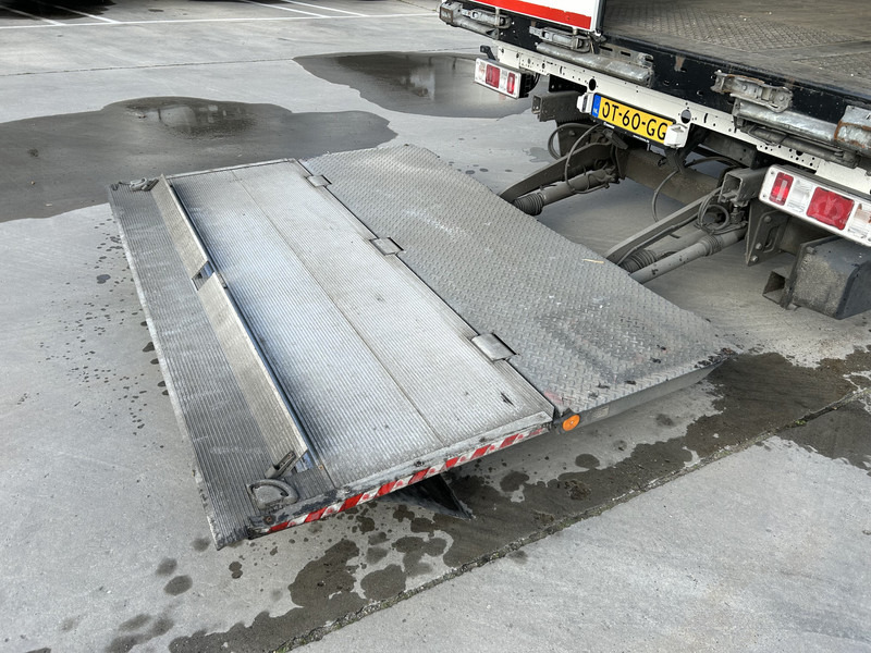 Krone Dry Liner / Box / Loadlift 2000 kg / Disk / APK TUV 11-26 - Kapalı karoser dorse: fotoğraf 5 Krone Dry Liner / Box / Loadlift 2000 kg / Disk / APK TUV 11-26 - Kapalı karoser dorse: fotoğraf 5