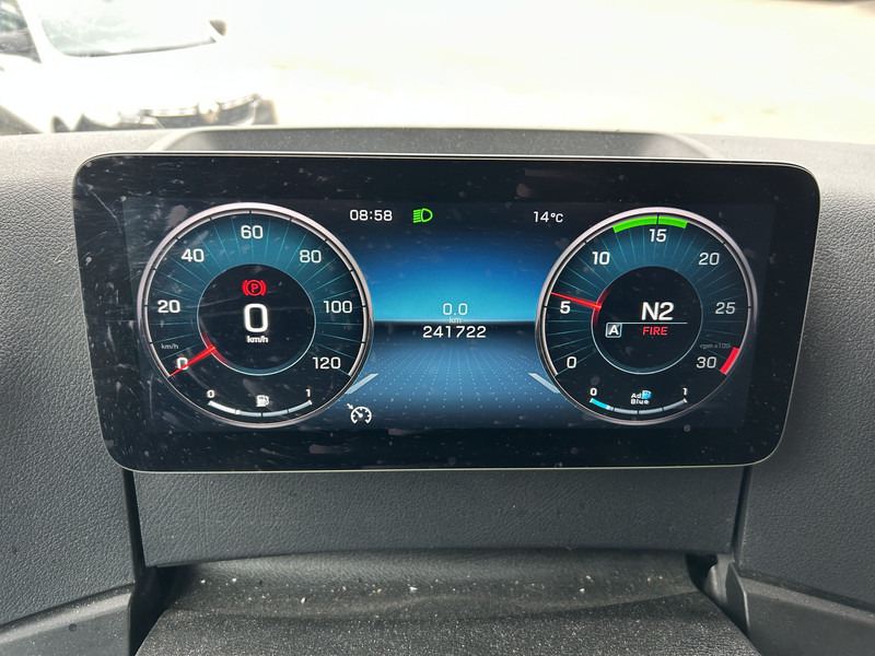 Mercedes-Benz Actros 2124 / Carrier Koeler -30 gr / Cheraeu / Laadklep / APK 01-26 - Refrijeratör kamyon: fotoğraf 4 Mercedes-Benz Actros 2124 / Carrier Koeler -30 gr / Cheraeu / Laadklep / APK 01-26 - Refrijeratör kamyon: fotoğraf 4