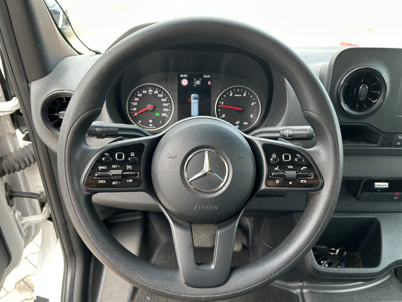 Mercedes-Benz Sprinter 515 1.9 CDI / Box Damage - Schade / Loadlift / APK TUV 04-26 - Kapalı kasa kamyonet: fotoğraf 4 Mercedes-Benz Sprinter 515 1.9 CDI / Box Damage - Schade / Loadlift / APK TUV 04-26 - Kapalı kasa kamyonet: fotoğraf 4