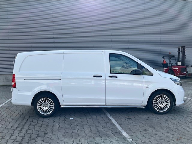 Mercedes-Benz Vito 109 CDI Lang / Airco / Cruise / Trekhaak / APK 01-26 - Küçük panelvan: fotoğraf 2 Mercedes-Benz Vito 109 CDI Lang / Airco / Cruise / Trekhaak / APK 01-26 - Küçük panelvan: fotoğraf 2