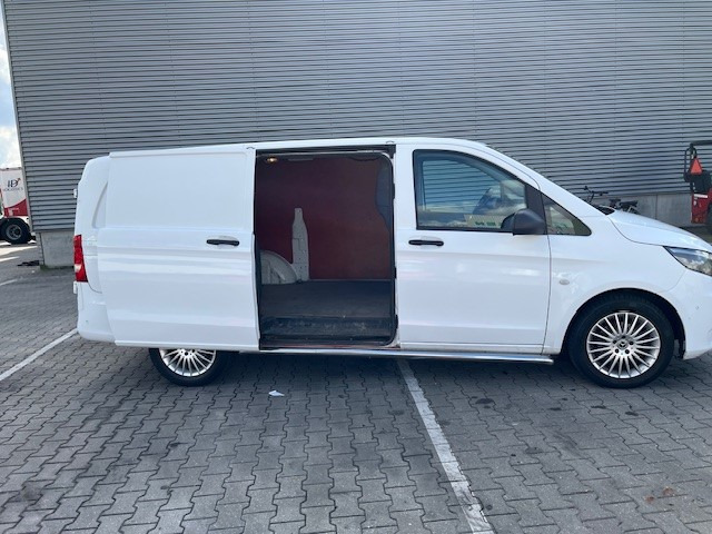 Mercedes-Benz Vito 109 CDI Lang / Airco / Cruise / Trekhaak / APK 01-26 - Küçük panelvan: fotoğraf 3 Mercedes-Benz Vito 109 CDI Lang / Airco / Cruise / Trekhaak / APK 01-26 - Küçük panelvan: fotoğraf 3