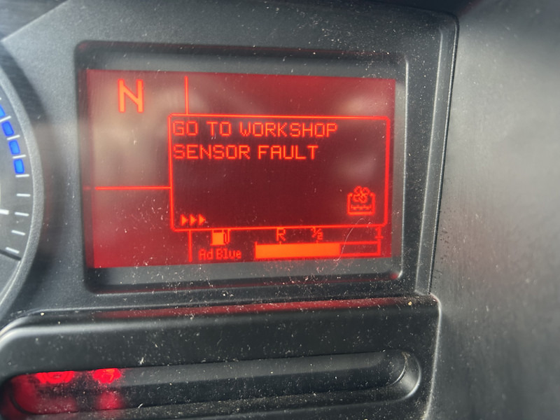 Renault D 210 Euro 6 C / 12 Ton / 293 dkm / Box / Loadlift / APK TUV 09-26 - Kapalı kasa kamyon: fotoğraf 5 Renault D 210 Euro 6 C / 12 Ton / 293 dkm / Box / Loadlift / APK TUV 09-26 - Kapalı kasa kamyon: fotoğraf 5