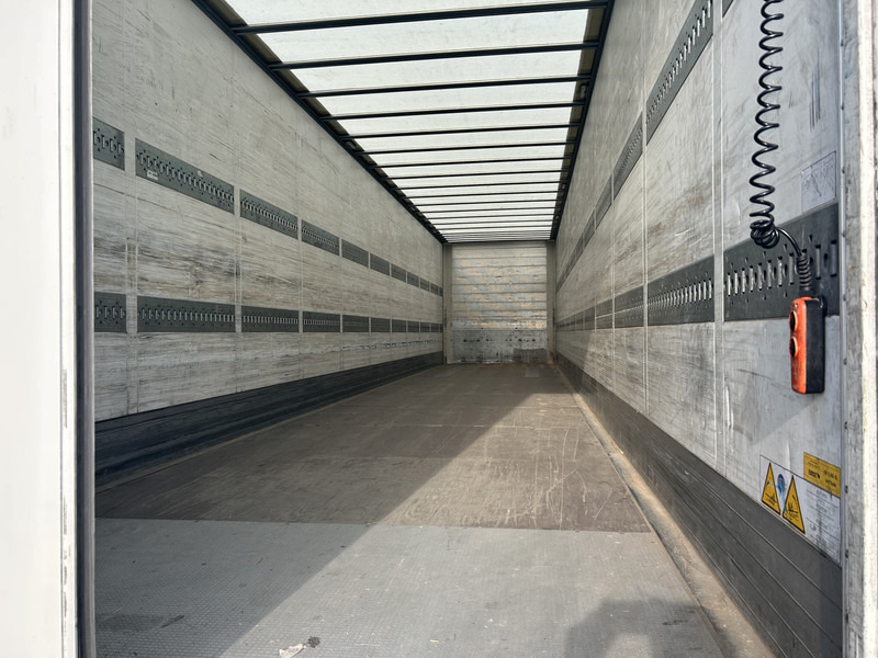 Schmitz Cargobull SCB S3B / Box / Loadlift / 2x Liftas / APK 03-26 - Kapalı karoser dorse: fotoğraf 3 Schmitz Cargobull SCB S3B / Box / Loadlift / 2x Liftas / APK 03-26 - Kapalı karoser dorse: fotoğraf 3