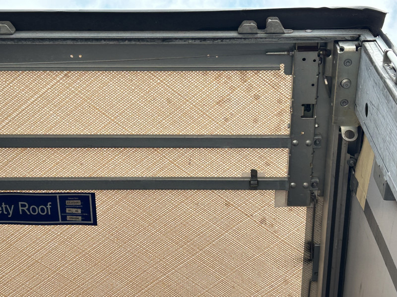 Schmitz Cargobull SCB S3T / Schuifzeil / Kooi Aap / Lift + Stuuras / APK 05-26 - Tenteli dorse: fotoğraf 4 Schmitz Cargobull SCB S3T / Schuifzeil / Kooi Aap / Lift + Stuuras / APK 05-26 - Tenteli dorse: fotoğraf 4