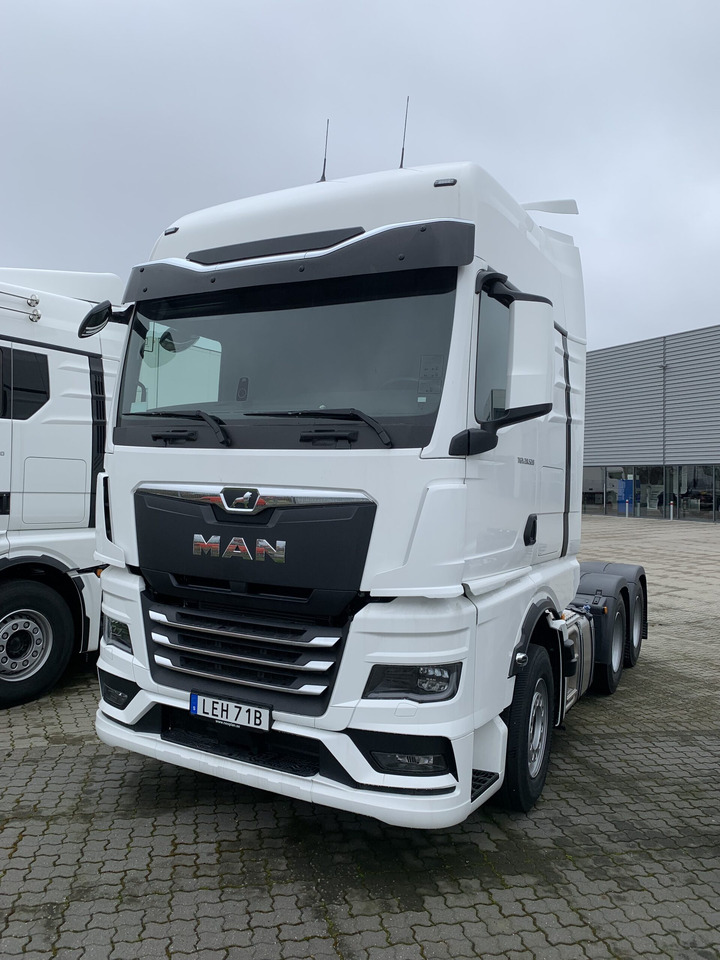 MAN TGX 28.520 6×2-2 Dragbil - Çekici: fotoğraf 5 MAN TGX 28.520 6×2-2 Dragbil - Çekici: fotoğraf 5