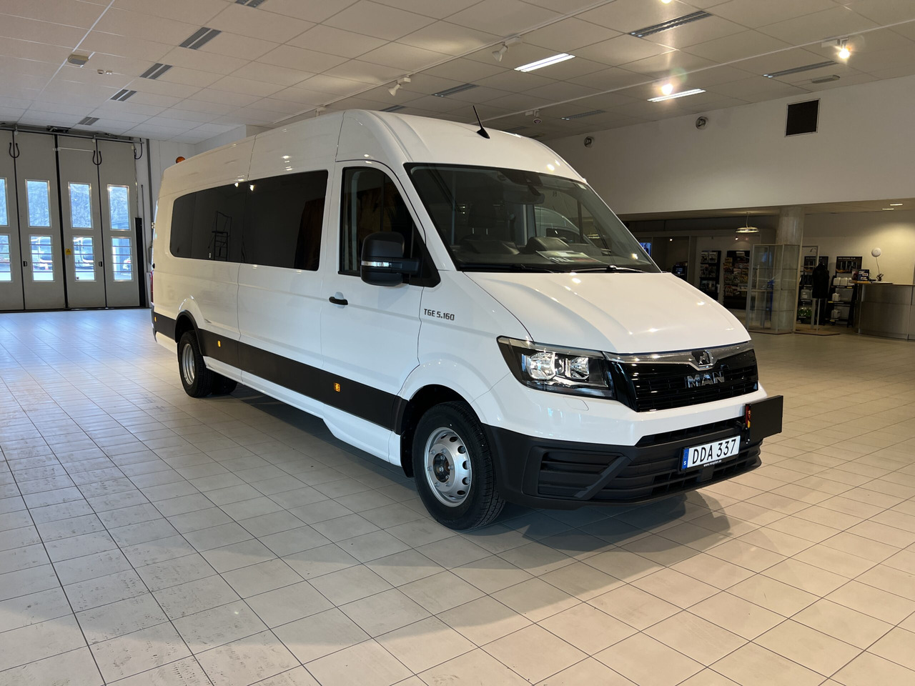 MAN TGE 5.160 Intercity - Minibüs, Minivan: fotoğraf 1 MAN TGE 5.160 Intercity - Minibüs, Minivan: fotoğraf 1